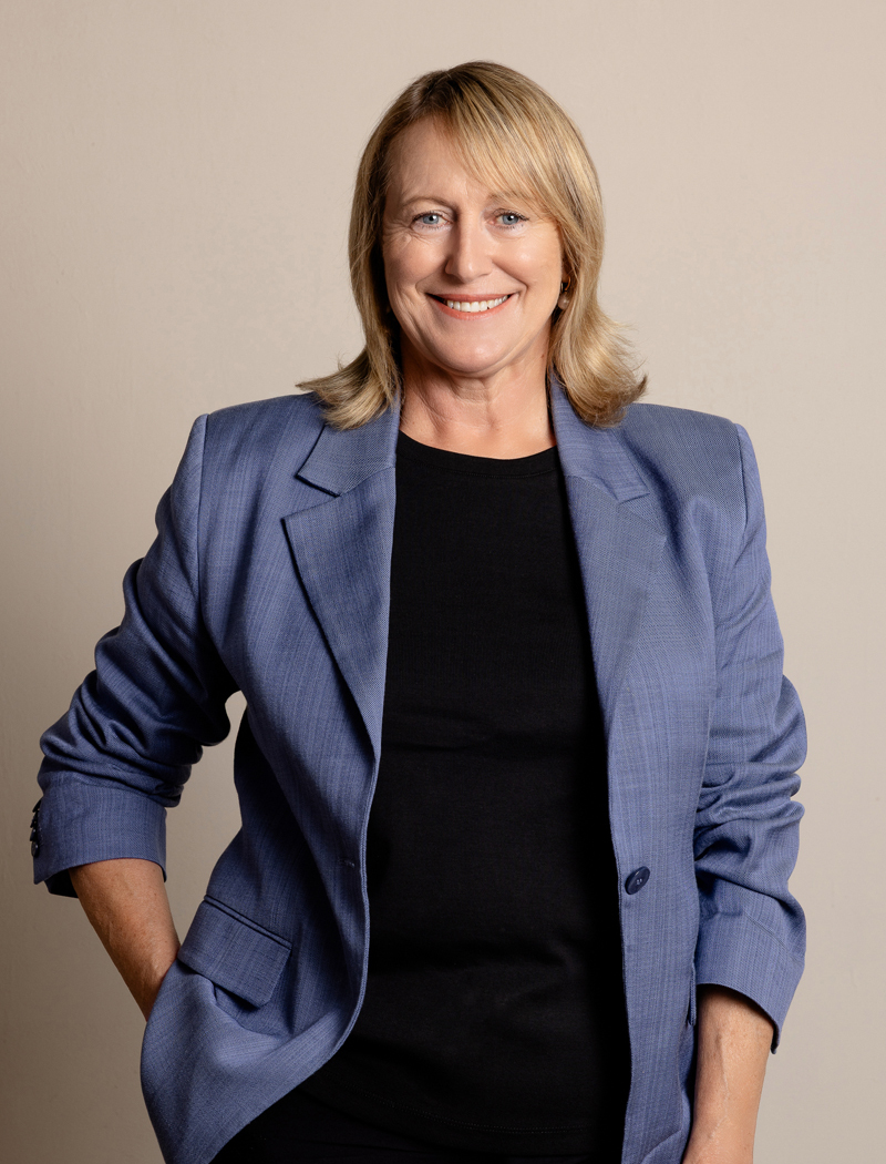 MW Karen Sharp 800x1050
